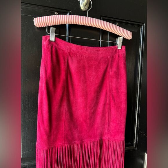 Neiman Marcus Cusp Burgundy Suede Fringe Skirt Size XS - Picture 6 of 15